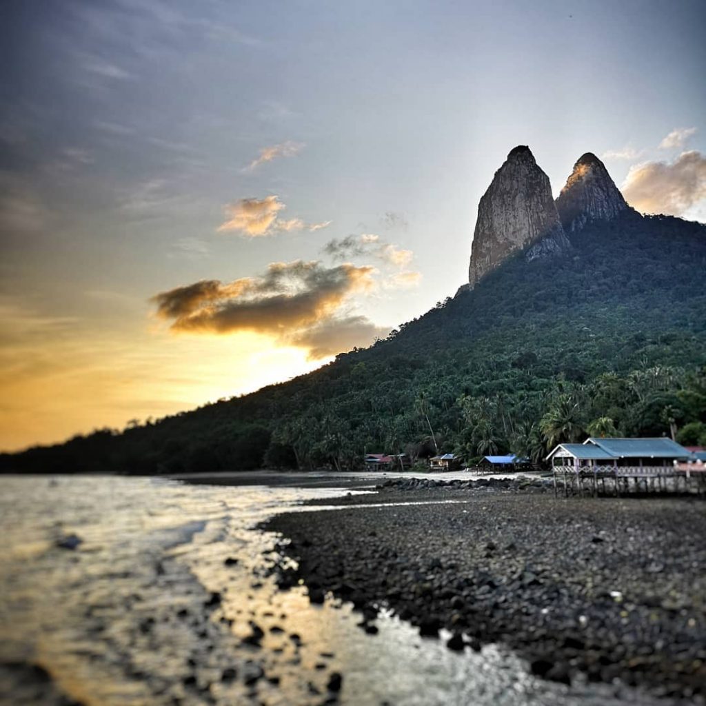 tioman island activities gunung semukut