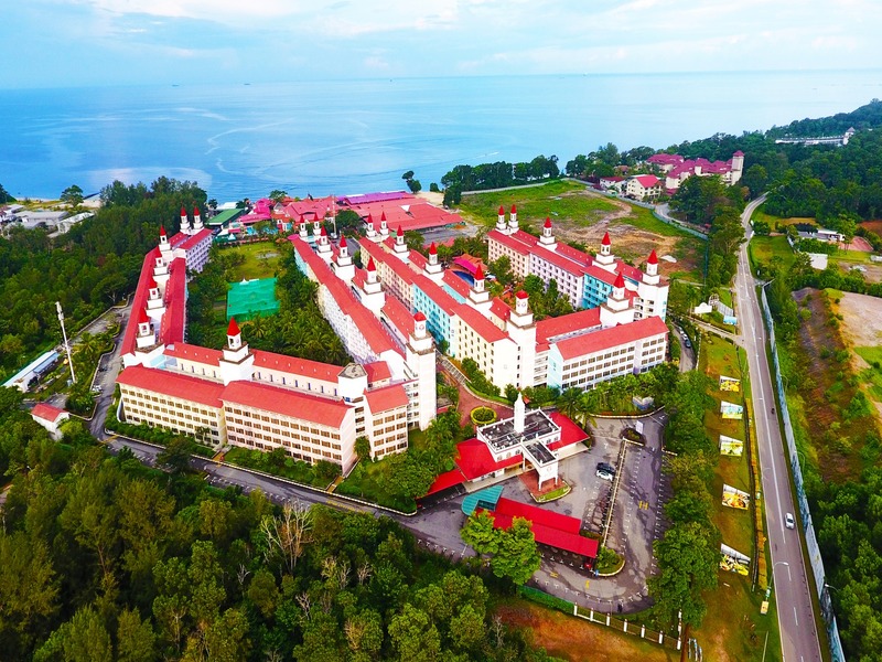 (2022/23 优惠) 2天1夜迪沙鲁水上乐园 + Lotus Desaru Beach Resort配套 - HolidayGoGoGo