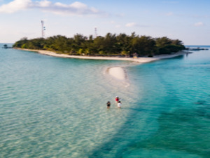 Island Hopping - Mataking Island