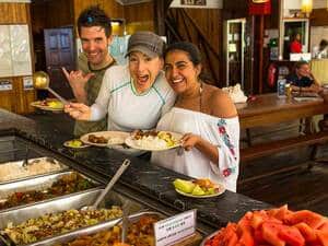 Mabul Beach Resort - Food 