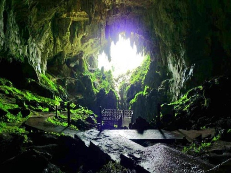 cave Sarawak 