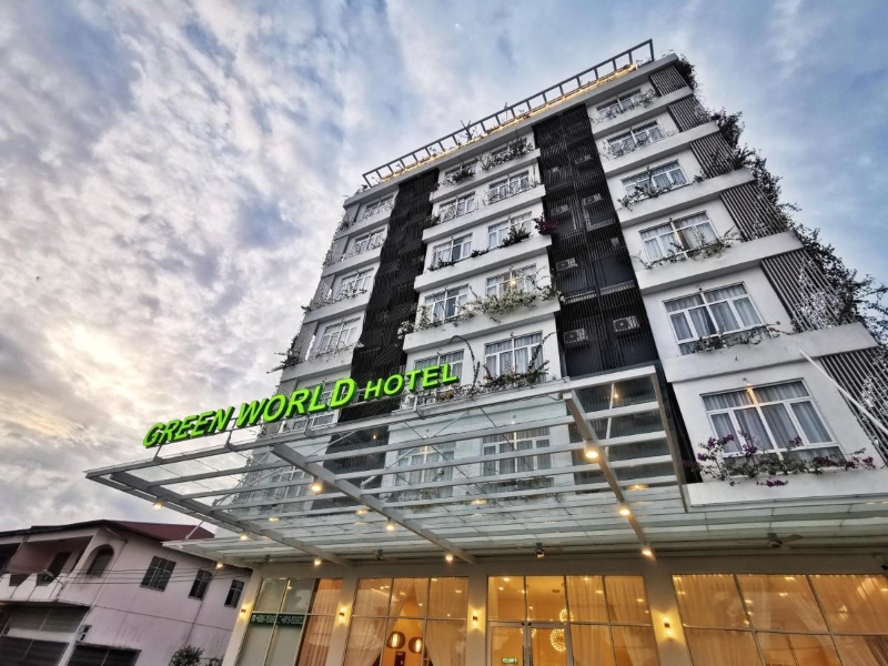 Green world hotel 