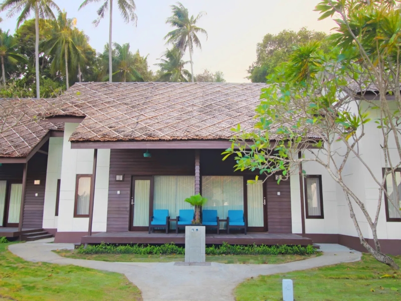 Mayang Sari Beach Resort Garden View Chalet Exterior