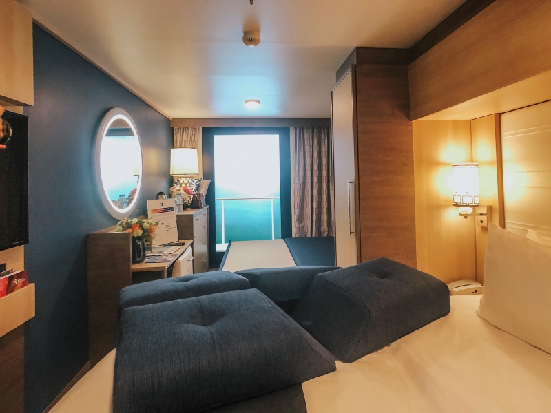 interior room with virtual balcony