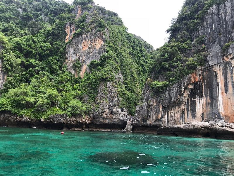 Loh Samah Bay