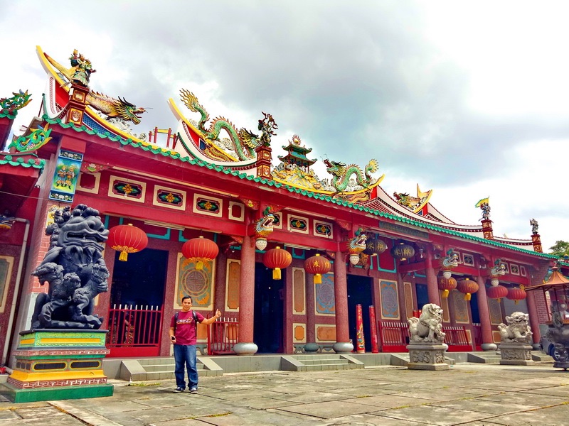 Gunung Timur Temple