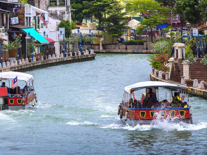 Melaka River