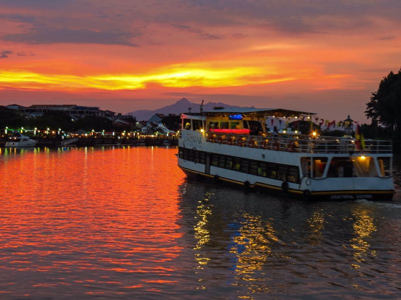 Sarawak Sunset Cruise