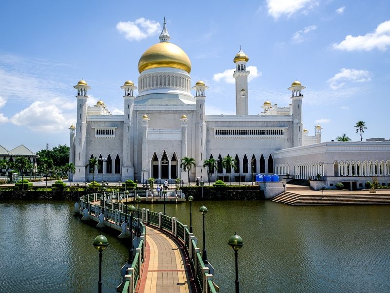 Sultan Omar Ali Saifuddien Mosque