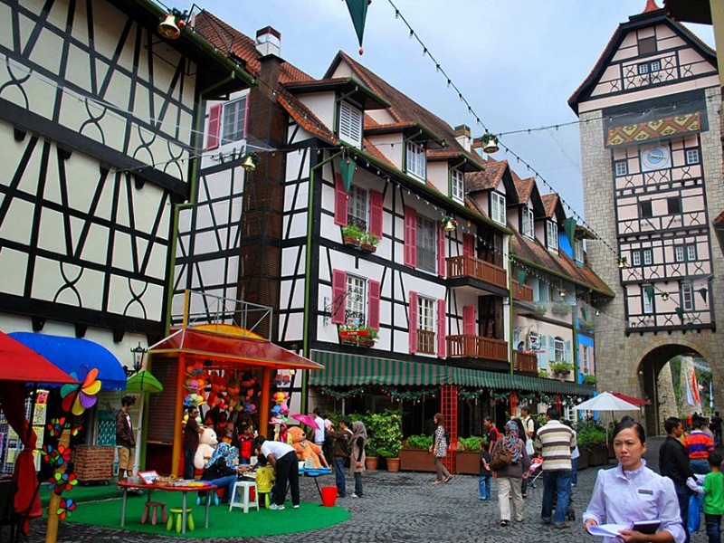 French-theme village of Colmar Tropicale