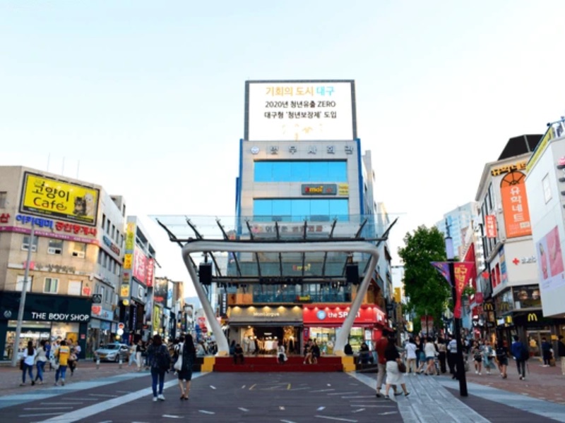 Daegu Dongseongno Shopping Street Daegu