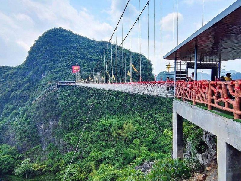 Xianglong Glass Bridge