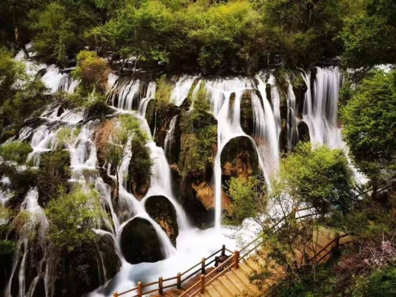 Shuanglonghai Waterfall