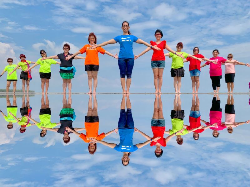 Sky Mirror Posture Art