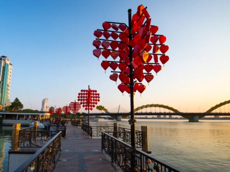 Love Bridge
