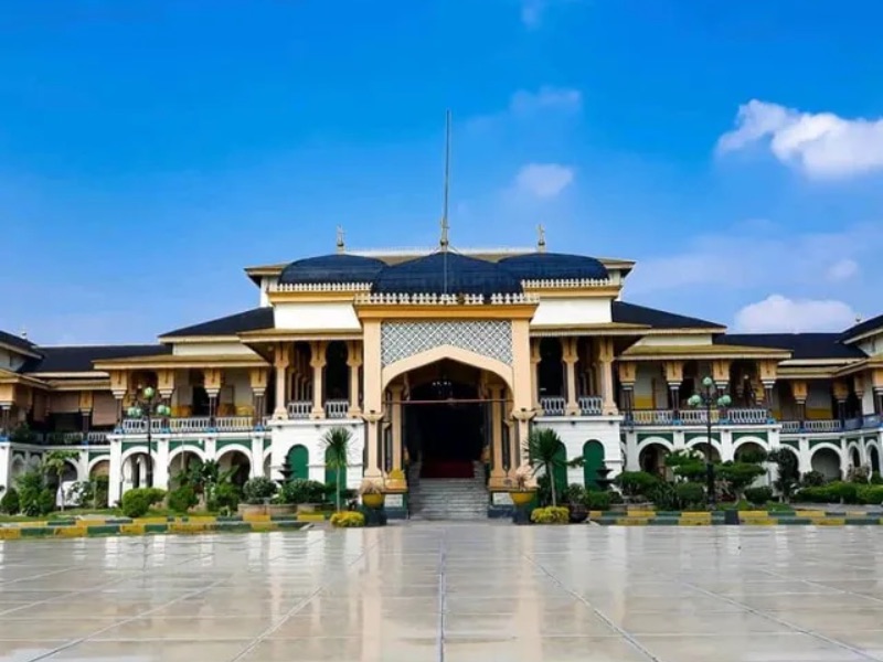 Maimoon Palace