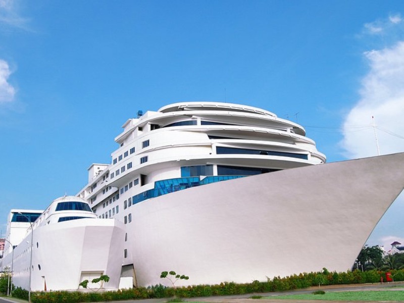 Pacific Palace Hotel