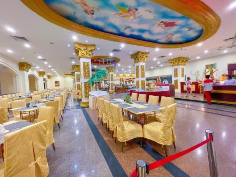 Pacific palace hotel restaurant