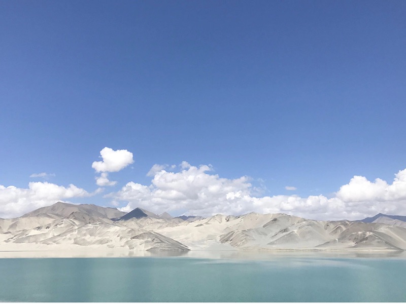 white sand lake