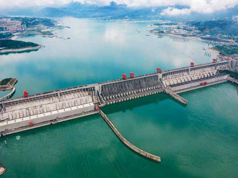 Three gorges dam