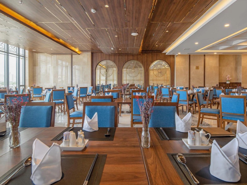 Gold Plaza Hotel Restaurant