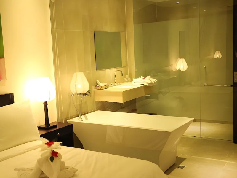 Thanh Binh Riverside Hotel Bathroom