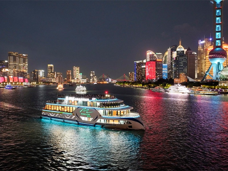 Huangpu River cruise