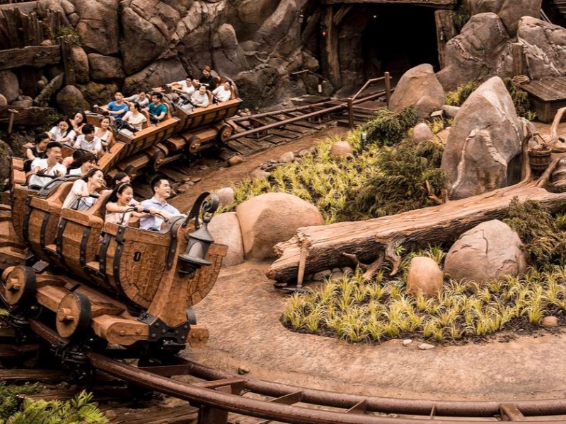 Seven Dwarfs Mine Train