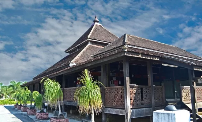 Masjid Kampung Laut Kelantan Holidaygogogo