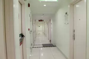 Tune hotel rooms corridor