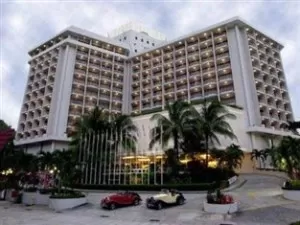 Book A Room With Bayview Beach Resort In Batu Ferringhi Penang Holidaygogogo