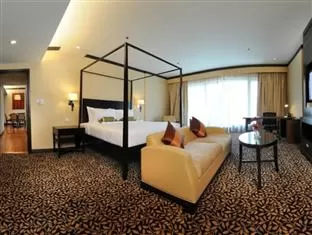Micasa All Suite Hotel