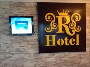 R HOTEL