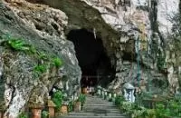 Kek Lok Tong (Cave of Great Happiness)