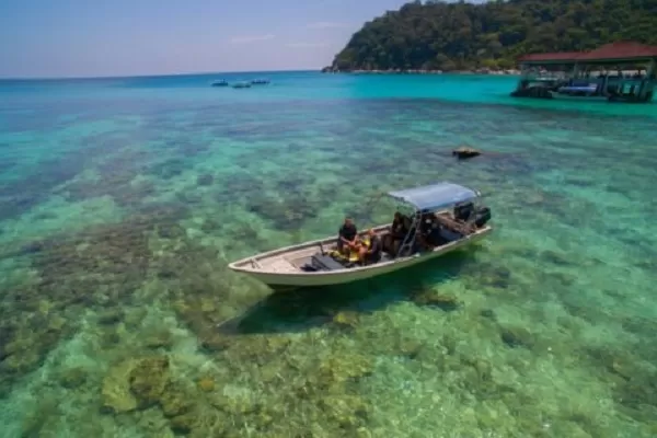 Coral View Resort sailing