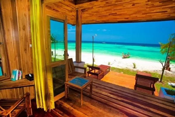 Bundhaya Villas Honeymoon Beach front Bungalow 1