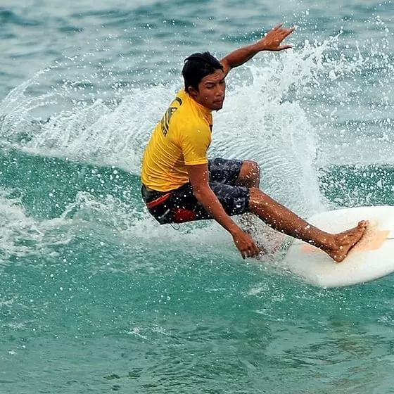 tioman island activities surfing